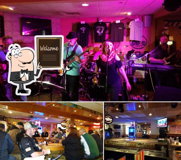 Pearly Gates Bar & Grill in Green Bay Restaurant menu and reviews