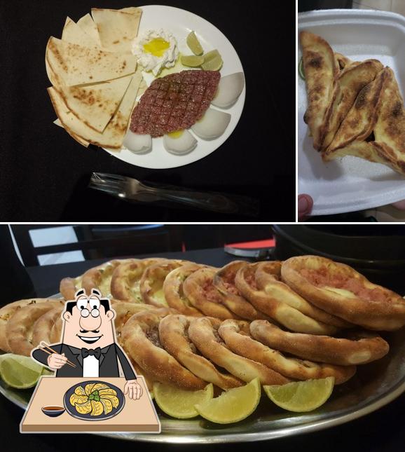 Gyoza em Adib's Esfihas