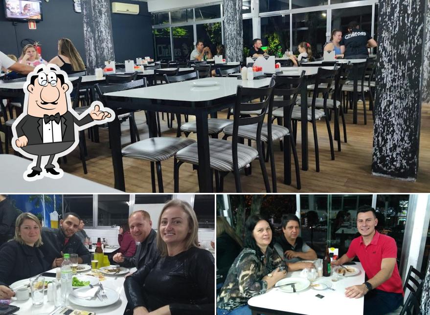 O interior do Chefões Restaurante