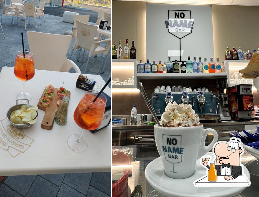 Goditi un drink a NoName Bar