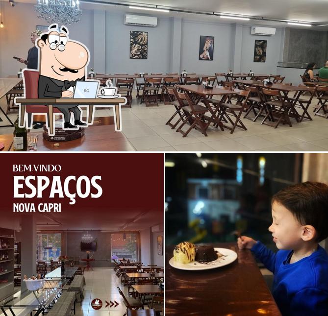 O interior do Nova Capri Pizza Bar