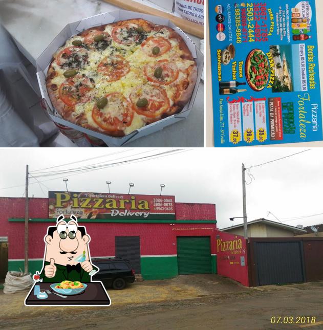 Confira a ilustração apresentando comida e exterior a Pizzaria Fortaleza