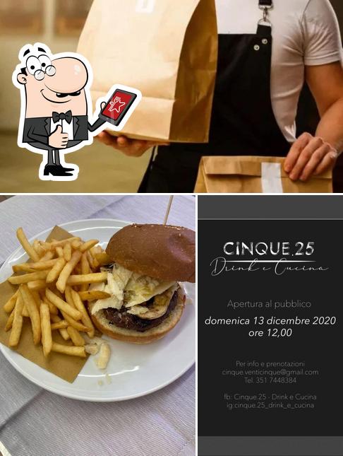 Guarda la immagine di cinque.25 Drink e Cucina