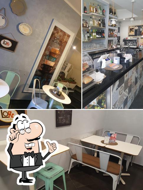 Dai un'occhiata agli interni di Espresso Bar