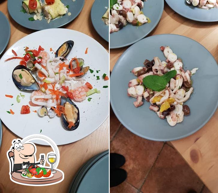 Ordina la cucina di mare a 450 Caffè/Osteria/Pub