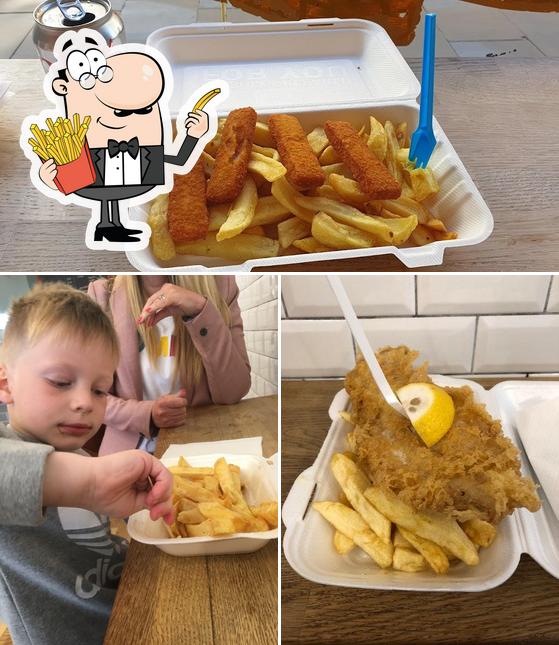 Order French fries at Wright's Fish & Chips