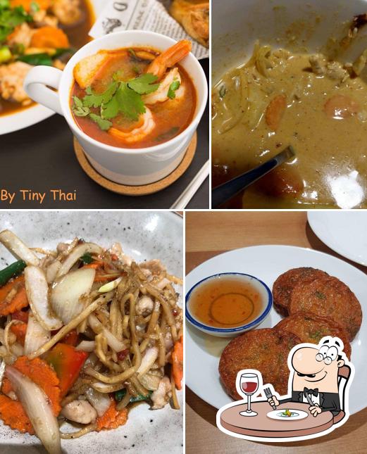 Еда в "Tiny Thai"