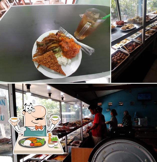 Rumah Makan Ratarata pub & bar, Yogyakarta, 59WG+M6C Restaurant reviews