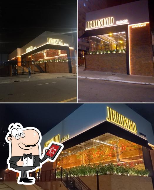 O exterior do Madero & Jeronimo Burger Oscar Freire