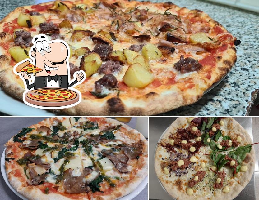 Ordina una pizza a PIZZA PAZZA da Silvia a Gratacasolo