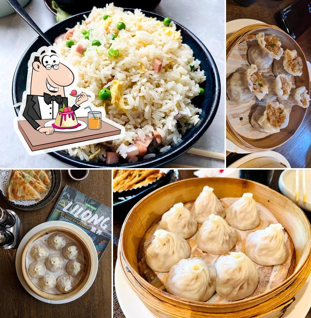 Lilong by Taste of Shanghai (Darling Square) offers a range of sweet dishes