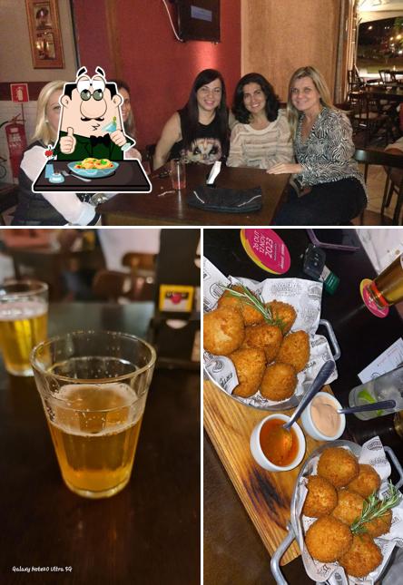 Dê uma olhada a ilustração apresentando comida e interior no Conversa Botequim