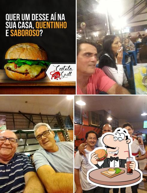 Experimente um hambúrguer no Costela Grill