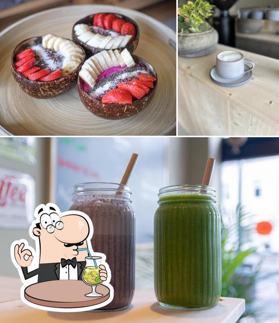 Havai. Parkstad taarten, smoothies, açaì, protein shakes, koffie en meer se distingue par sa boire et nourriture