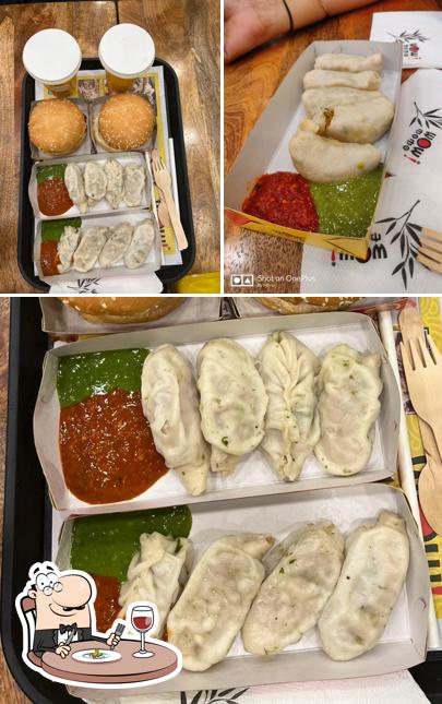 Food at Wow! Momo