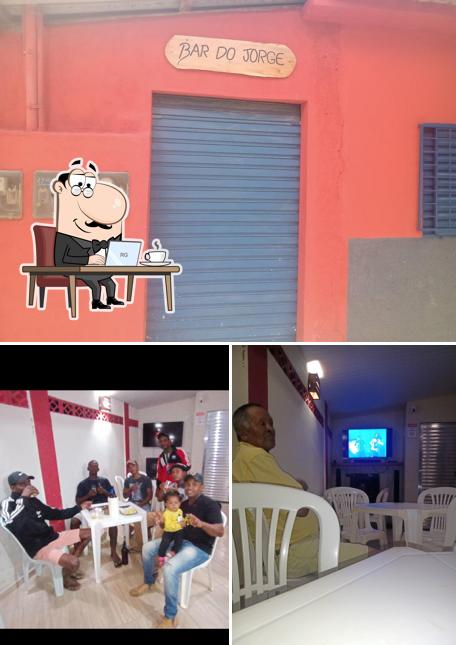 O interior do Bar do Jorge