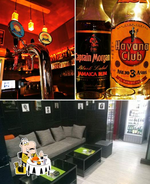 Guarda la immagine che mostra la cibo e interni di Caffe BoomBar