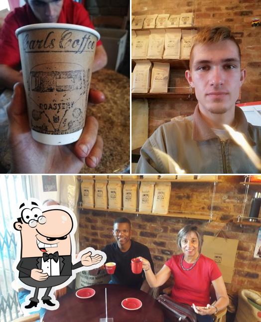 Voici une photo de Carls Coffee