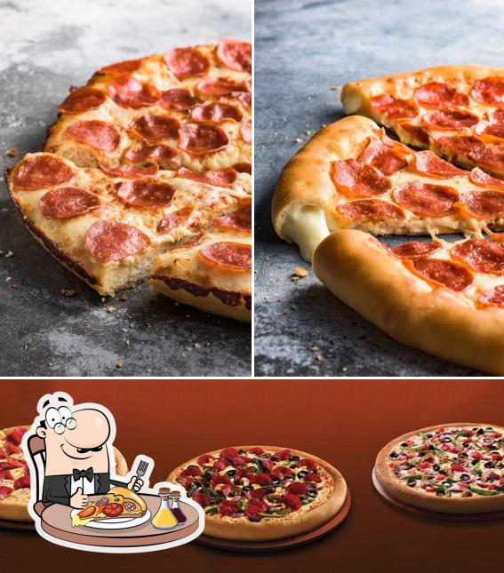 Pizza Hut restaurant, Dubai, 68M5+M55 - Lamcy Plaza Food Court ...