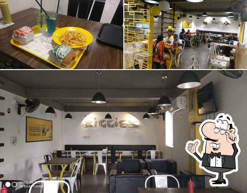 Check out how Biggies Burger : Hosur looks inside