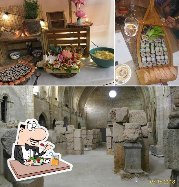 Voici l’image représentant la nourriture et extérieur sur Restaurant YOLI