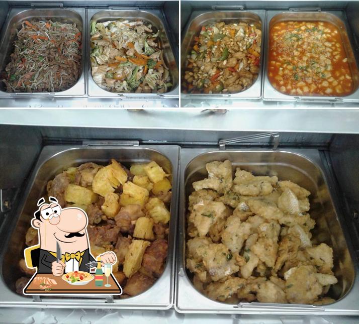 Platos en Cantina Kataoka
