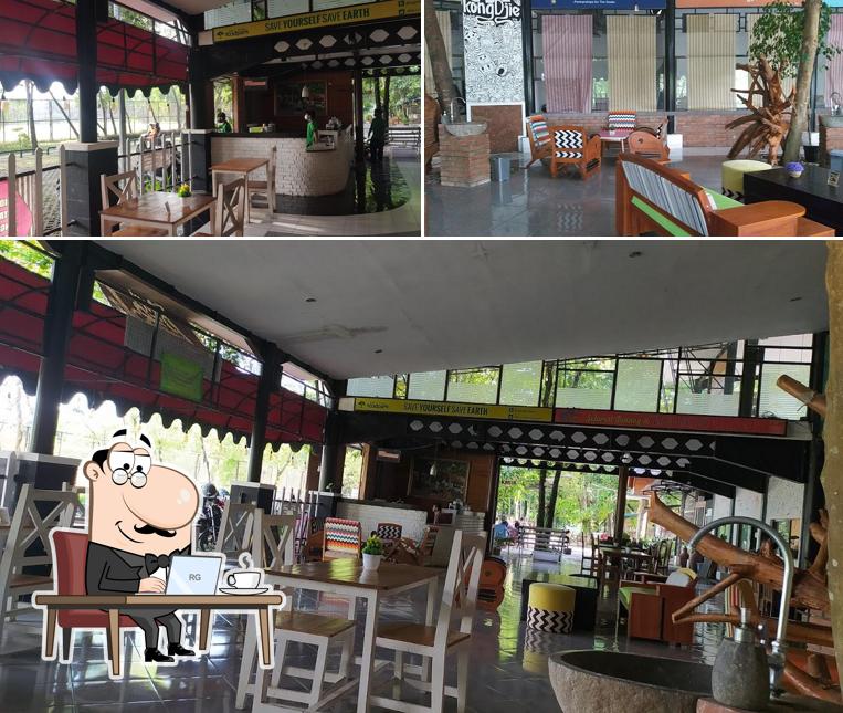 The interior of Kopi Lembah UGM