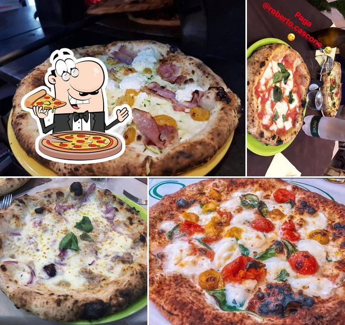 Kostet eine Pizza bei Pizzeria-Rosticceria e Kebab Regina Margherita di Paolella Andrea
