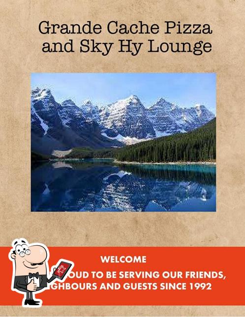 Vea esta foto de Sky Hy Lounge