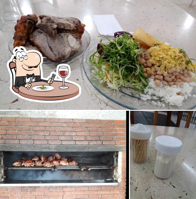 Mira las fotografías que muestran comida y bebida en Restaurante Mandrake