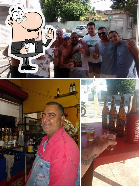 Julio's Bar