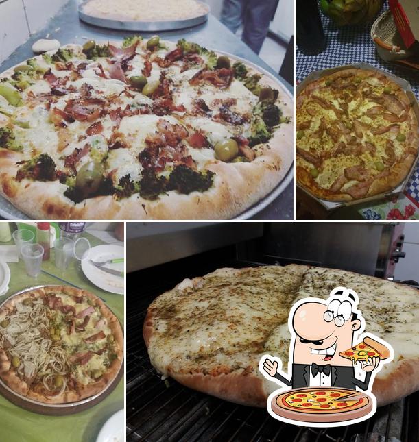 Experimente pizza no Pizzaria Sahara Guapituba