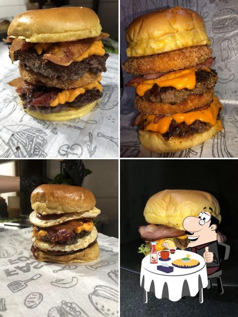 Experimente um hambúrguer no Varanda Gourmet Hambúrgueria Delivery