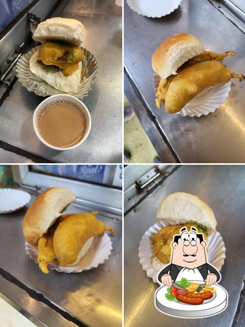 Vada pav at Vinod Vadapav