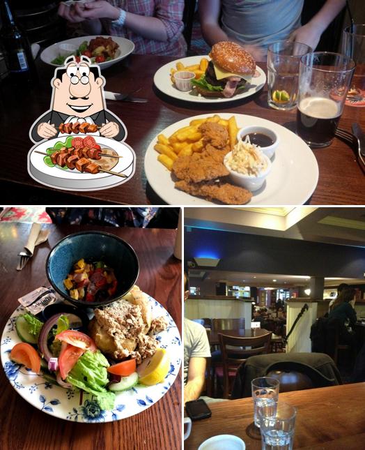 Food at The Moon & Bell - JD Wetherspoon