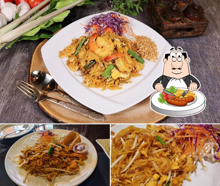 Royal Jasmine Thai Restaurant in Goodyear Restaurant menu and reviews