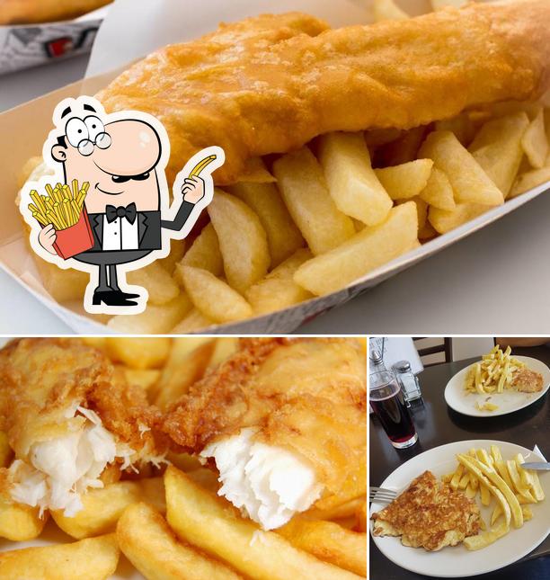 Dolphin Fish Bar in Calne Restaurant reviews