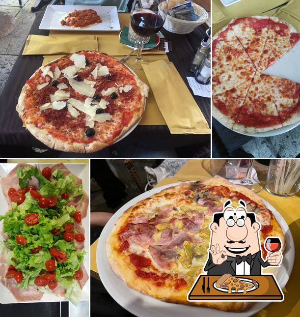 A Cappa Café, puoi assaggiare una bella pizza