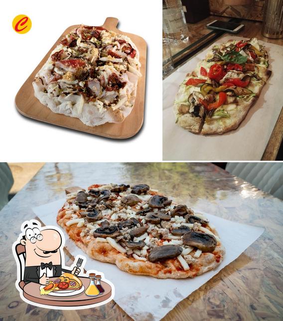 Scegli una pizza a PINSERIA Pinsa& Pasta