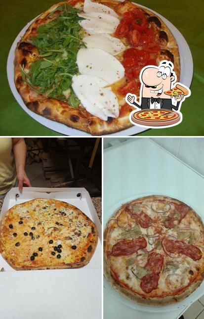 Scegli tra le svariate varianti di pizza