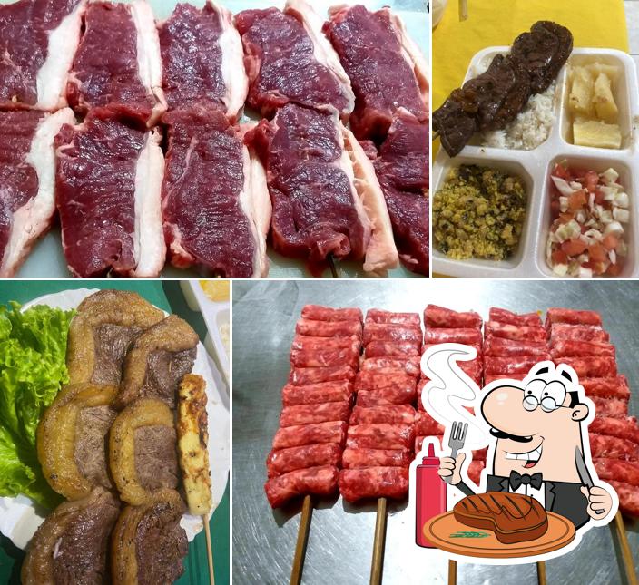 Prove refeições de carne no Espeto Do Raul