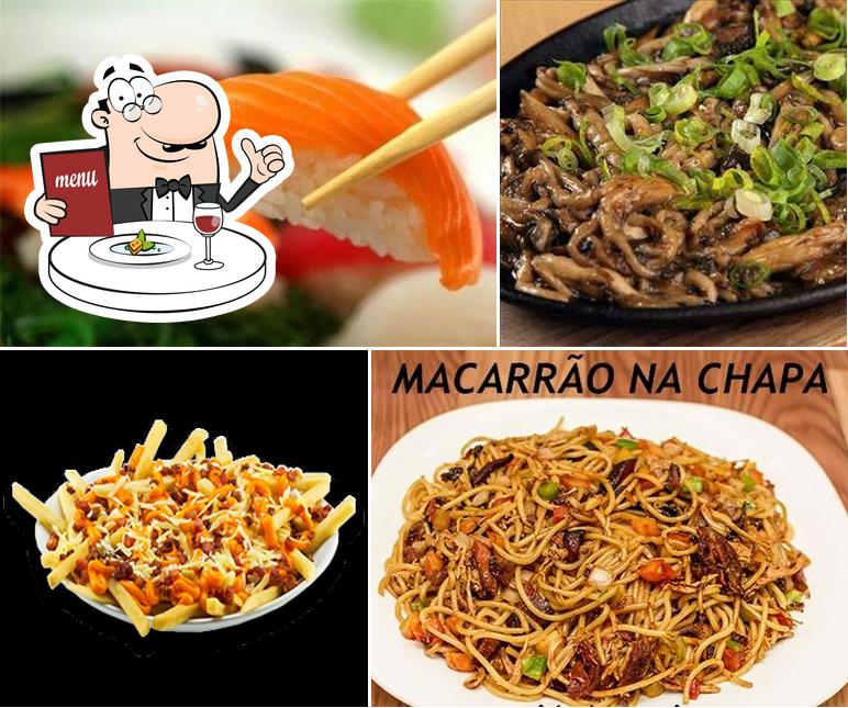 Comida em Restaurante Japonês - YAKIFOOD GOURMETT