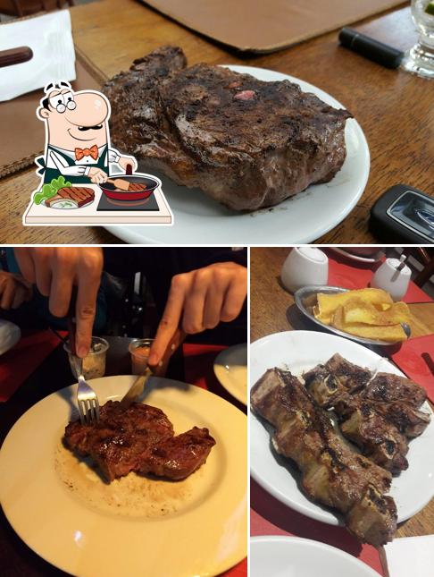 Try out meat meals at Barranquinho