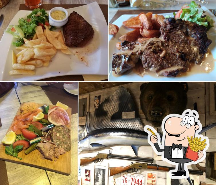 Commandez des frites à CANADIAN CORNER