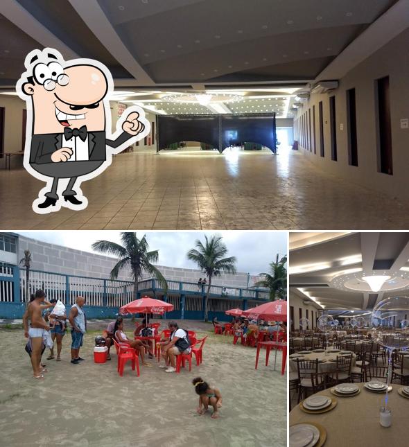 O interior do Ilha Porchat Clube