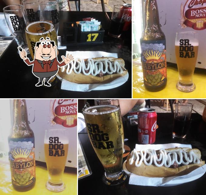 Platos en Sr. Dog Bar