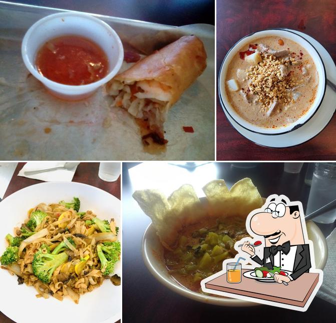 Food at Chow Thai