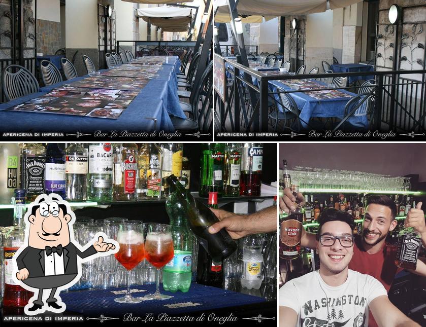 La foto di interni e bancone da bar da Ristorante La Piazzetta