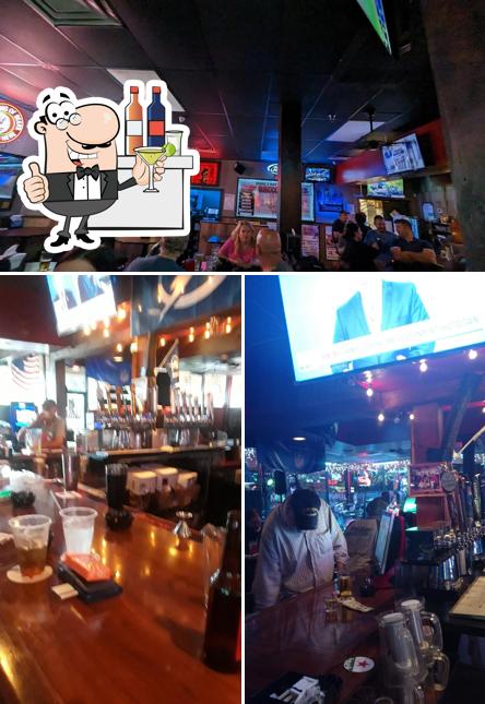 Raccoon's Bar and Grill in Valrico - Restaurant reviews