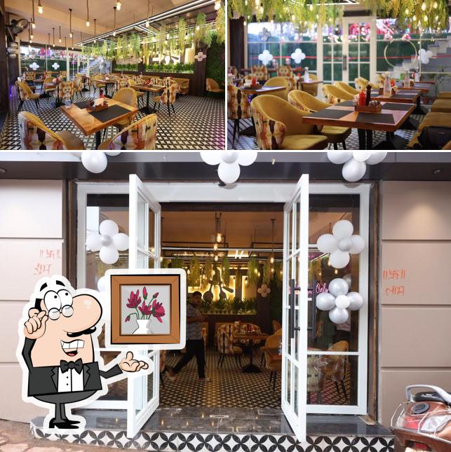 Check out how Chaat Di Hatti Multi Cuisine Restro & Cafe looks inside